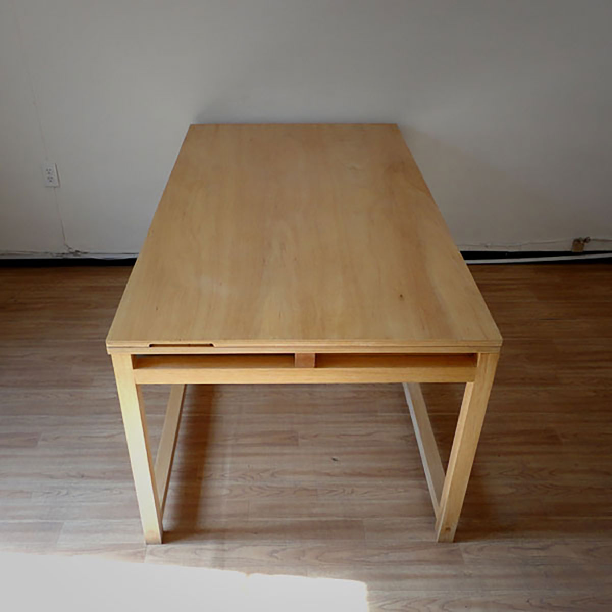 Extendable table