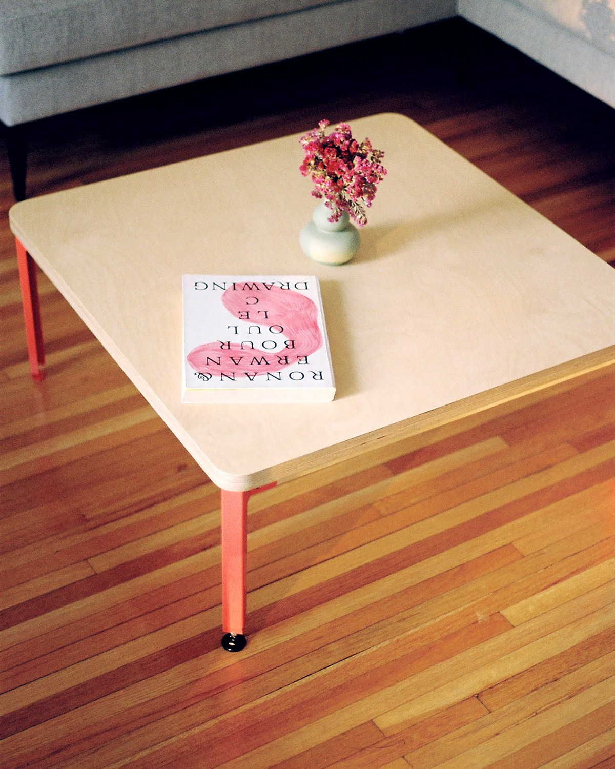 Lvs.T low table